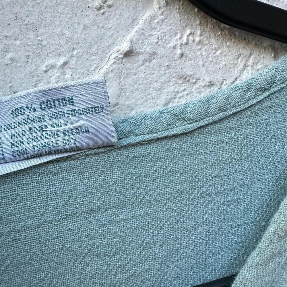 Oh My GauzeWomen 1X Seafoam Green Cotton Gauze Sharkbite Hem V-Neck Tunic Top_6